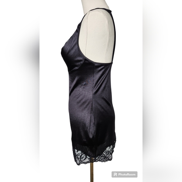 Vintage French Maid Exclusively for Eaton's silky lace chemise - Picture 6 of 9